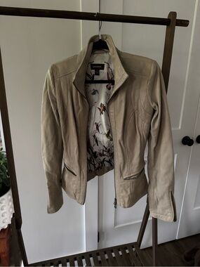 Danier Cream Leather Zip Jacket with Floral Lining